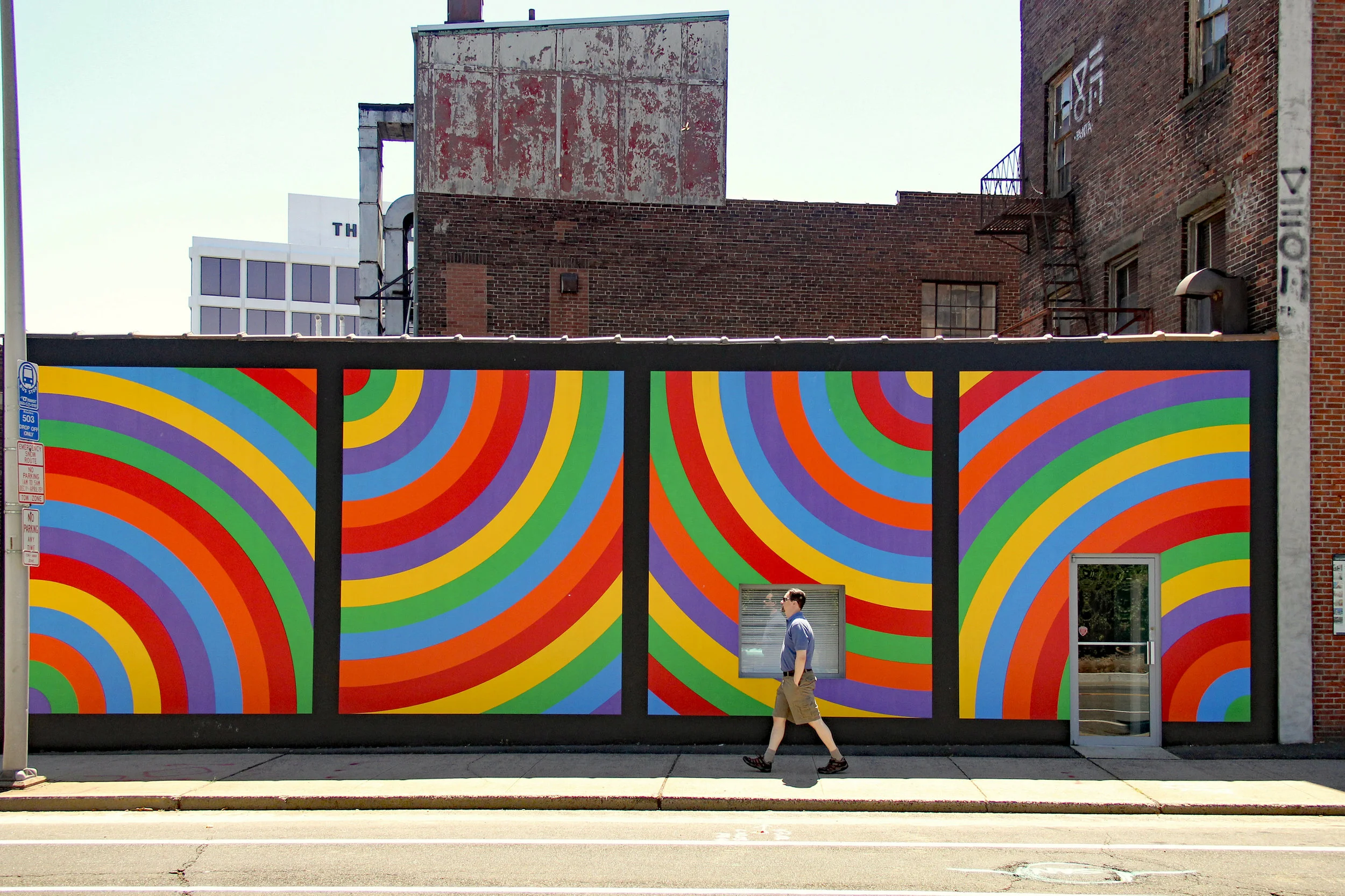 Sol Lewitt's Wall Drawing #1105 “Colored bands of arcs from four corners.” Wall Drawing #1105 “Colored bands of arcs from four corners” Photo by Jack Keane