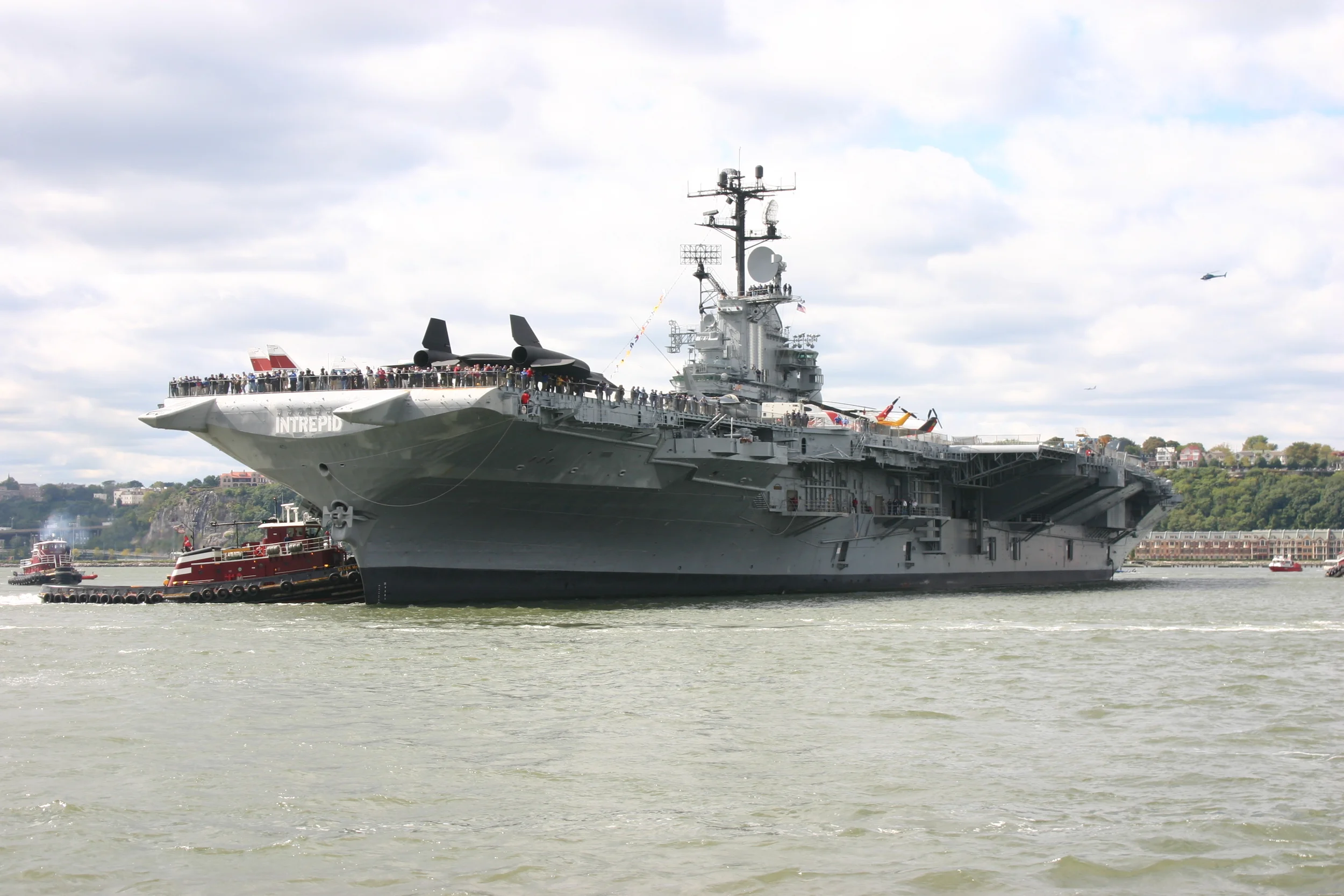 Intrepid 10-2-08.JPG