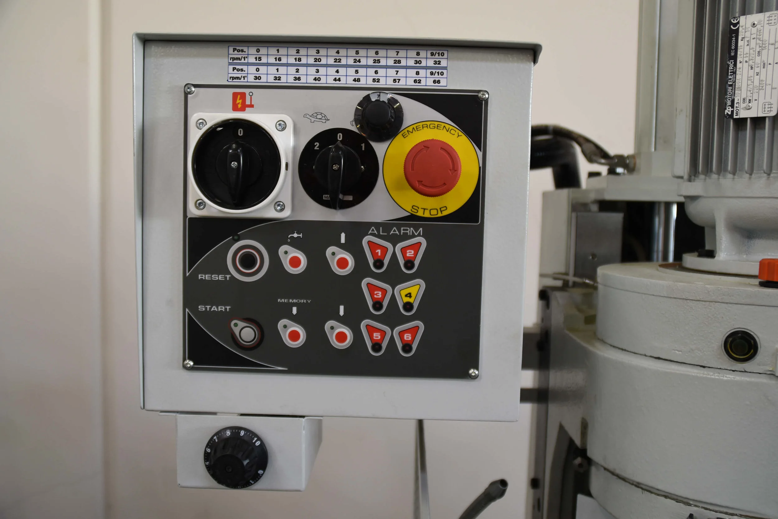 NTS 370: Semi-Automatic Double-Column Cold Saw Options - 4