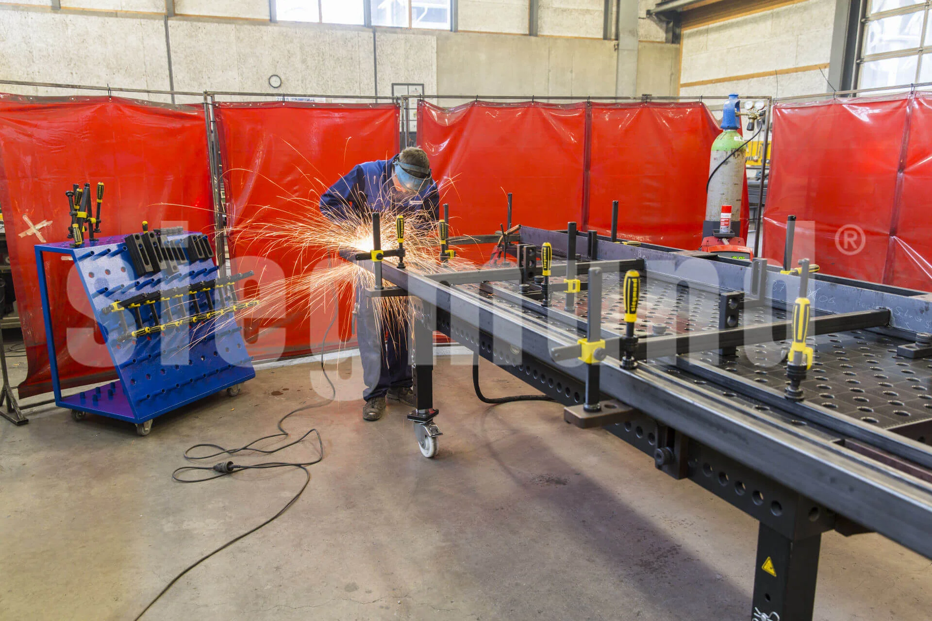 Metal Construction and Sheet Metal Processing - Welding Table and Fixtures Examples - Siegmund - Quantum Machinery Group (39).jpg