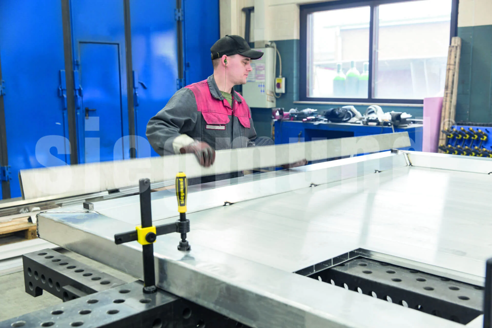 Metal Construction and Sheet Metal Processing - Welding Table and Fixtures Examples - Siegmund - Quantum Machinery Group (7).jpg