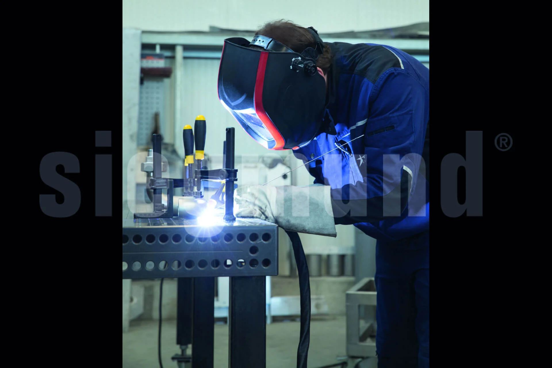 Metal Construction and Sheet Metal Processing - Welding Table and Fixtures Examples - Siegmund - Quantum Machinery Group (14).jpg