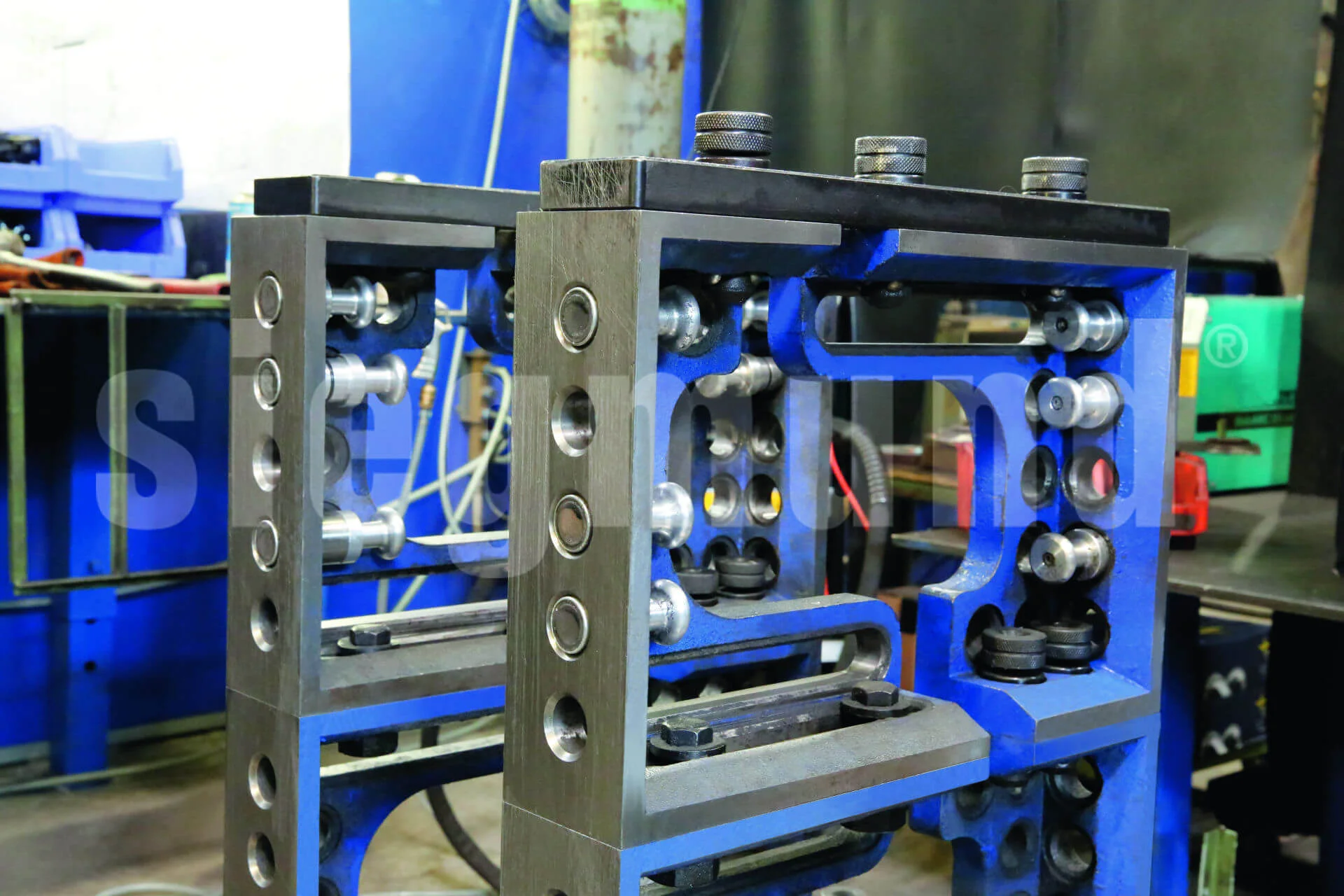 Metal Construction and Sheet Metal Processing - Welding Table and Fixtures Examples - Siegmund - Quantum Machinery Group (15).jpg