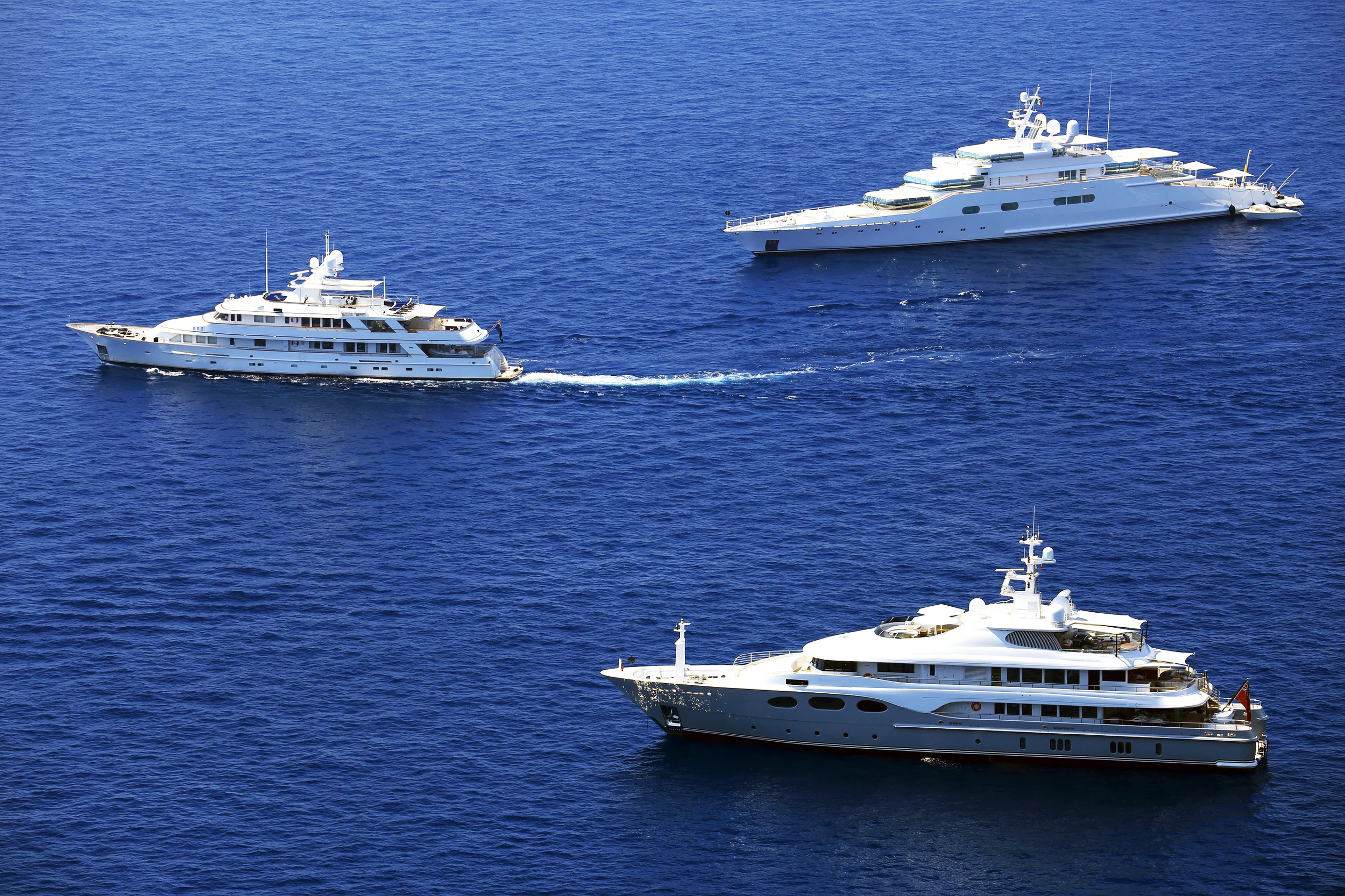 Multiple Yatchs