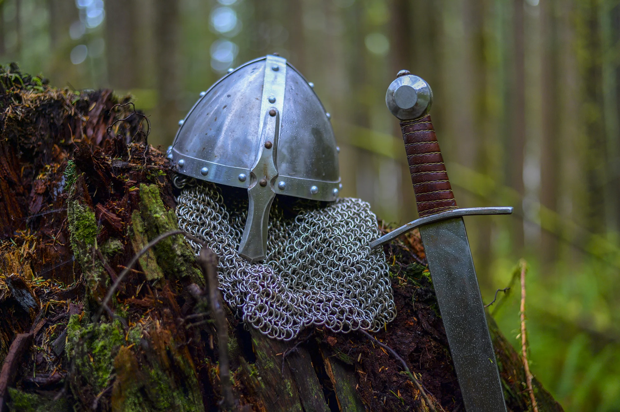 helmet_sword.jpg
