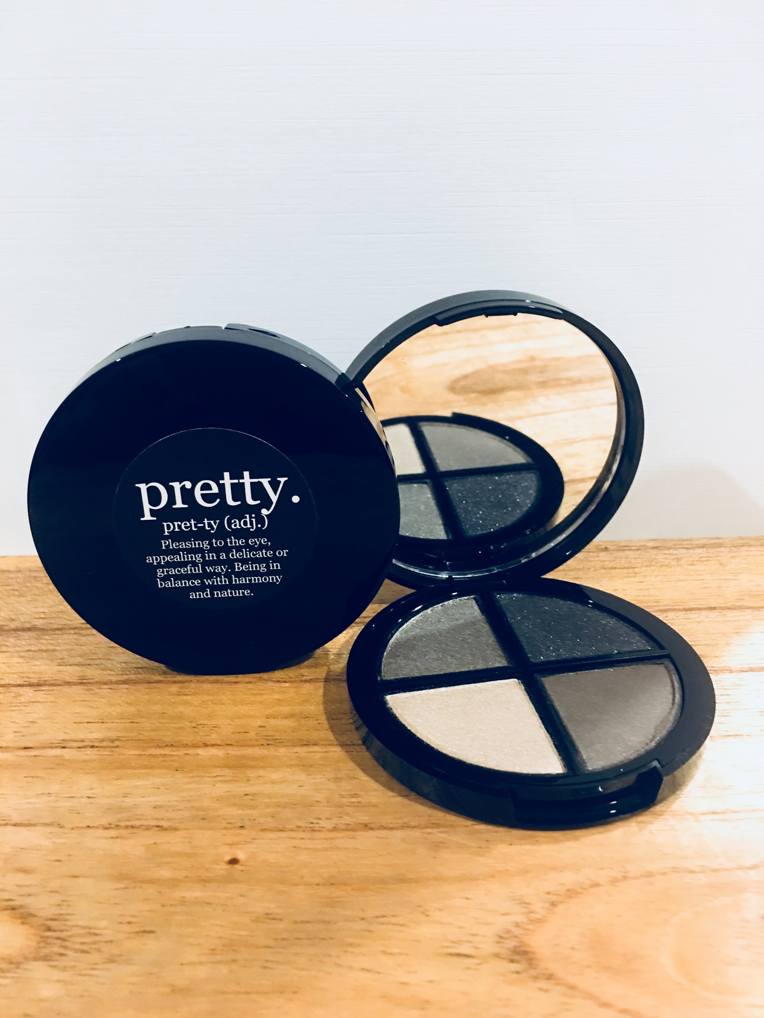 Signature Shadow Quad