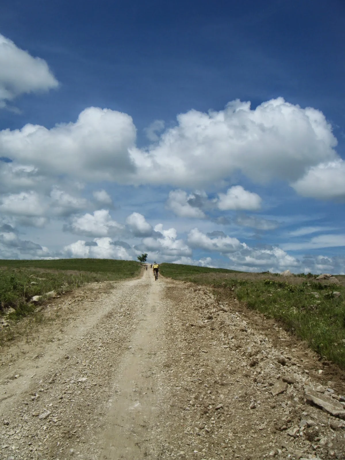Around mile 125 - still plenty of gravel.