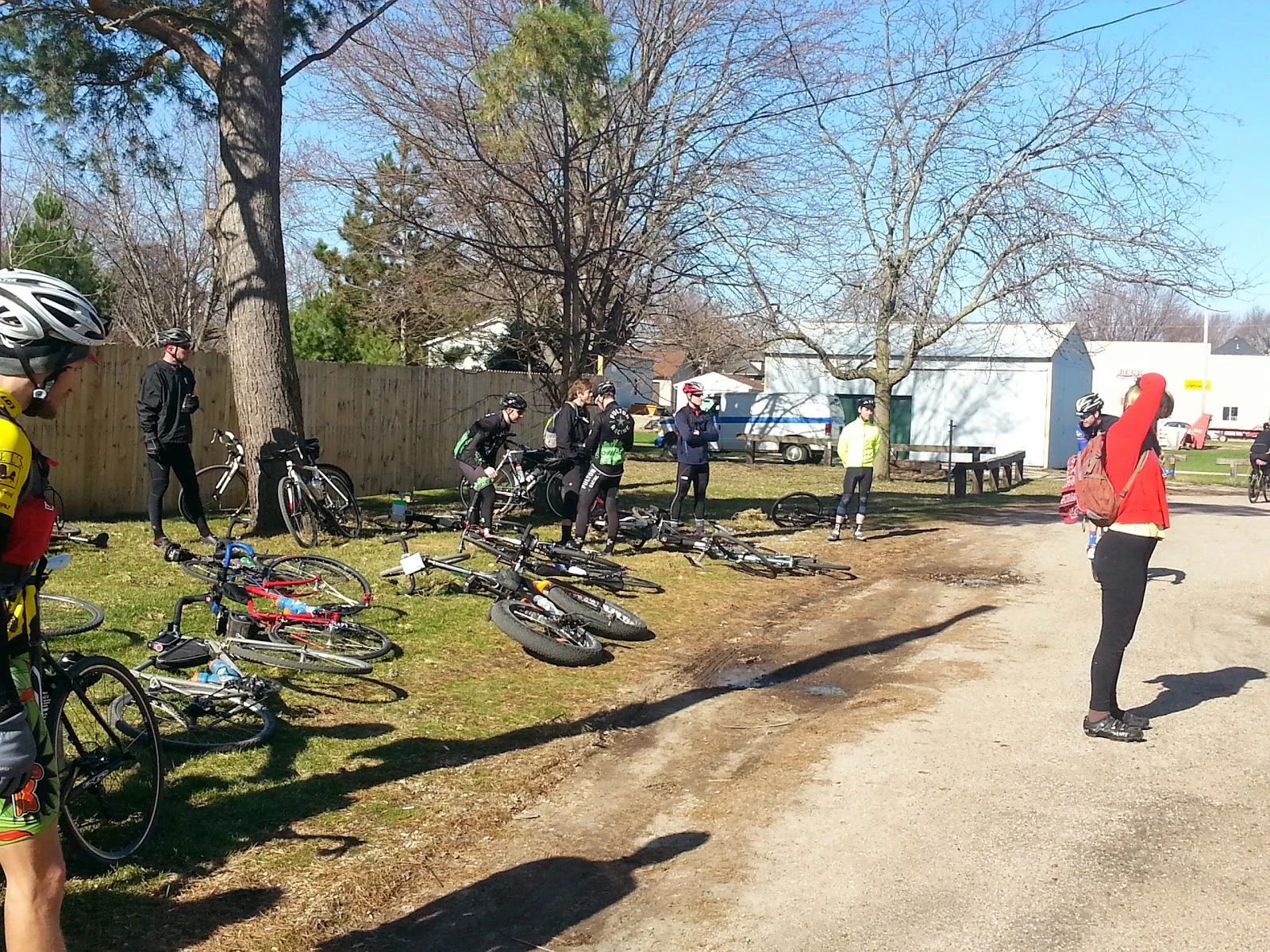 In the alley behind Tailgators in Elgin, MN getting ready for the Dickie Scramble 2014.