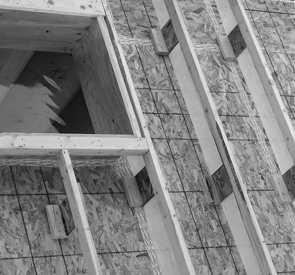 COULSON_NewenHouse_Larsen_Truss_Detail_3x4_300.jpg