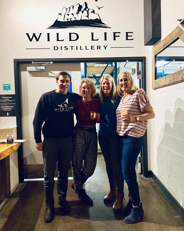 Fun night of drinks with our building buddies @rundlept and @backatitmassageacupuncture at @wldspirits ... clearly Matt was not drinking on the job 🤪 Thanks for having us, we had a blast and your crew is awesome! Let’s do it again!!! 🥃🍸🍹 #ilovecanmore #rundlephysio #backatitmassage #salon83 #youlookgood #wildlifedistillery #yum #cheers #visitcanmore #springsnow #whossarah