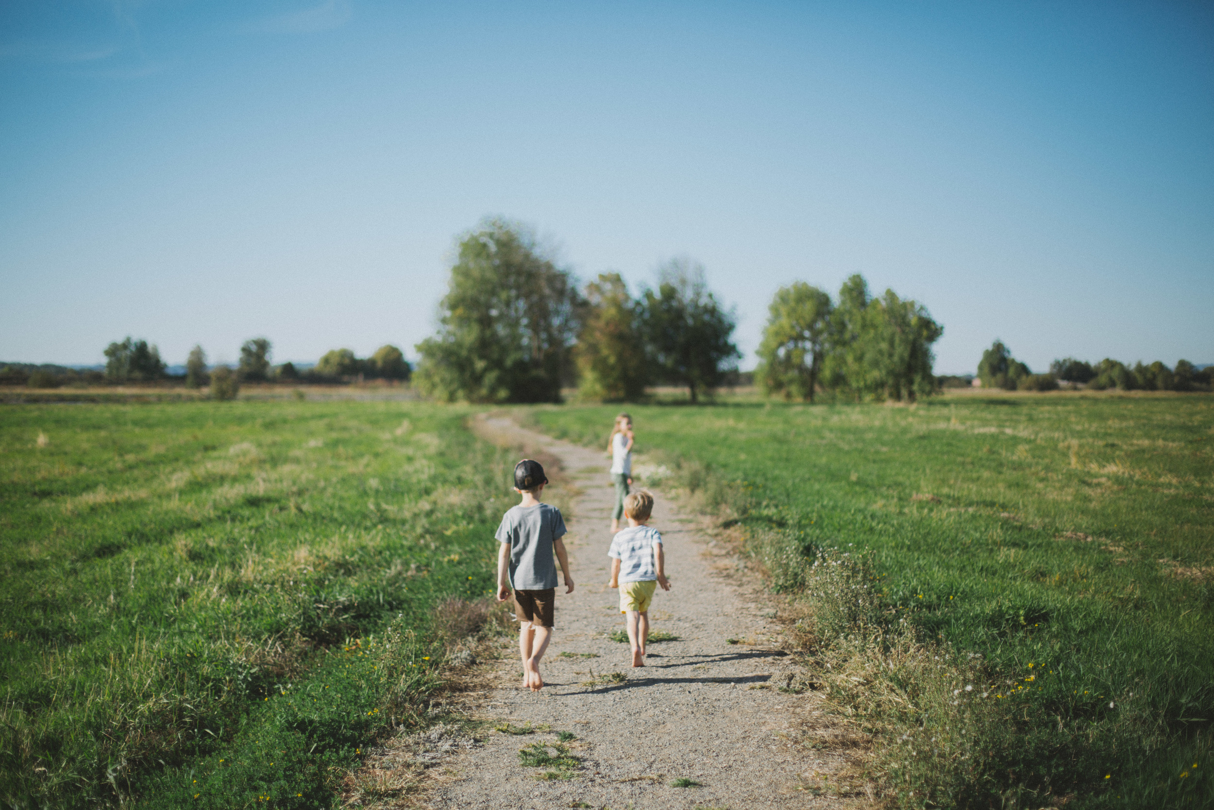 little barefoot hikers