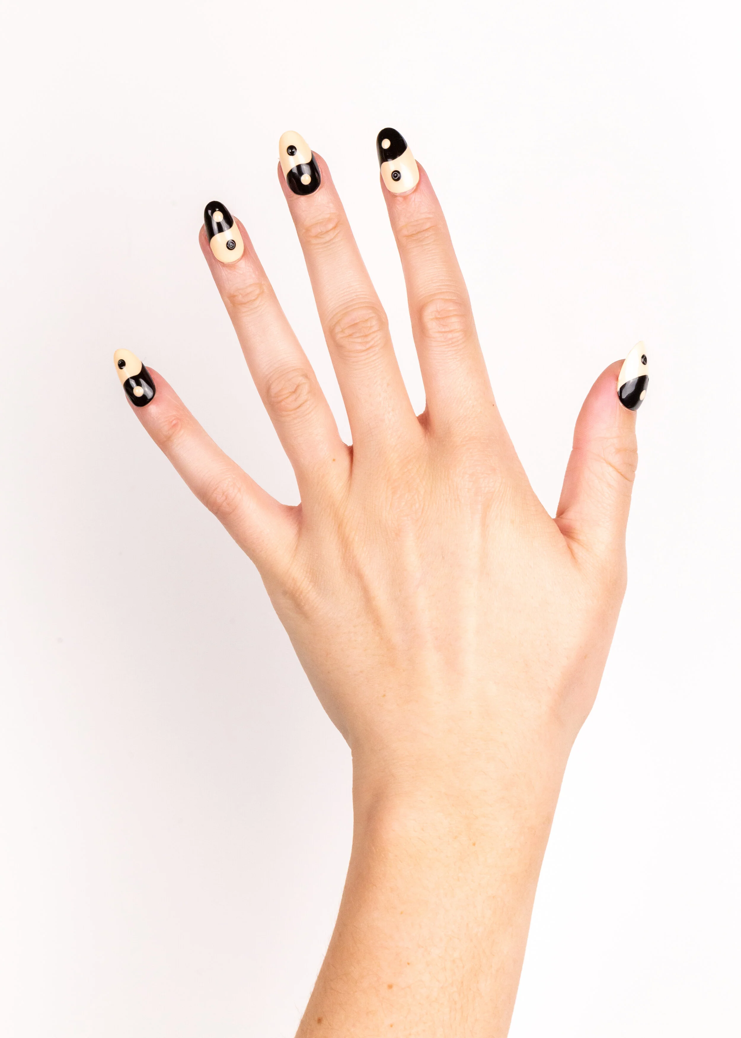 Short_Round_Hands-28.jpg