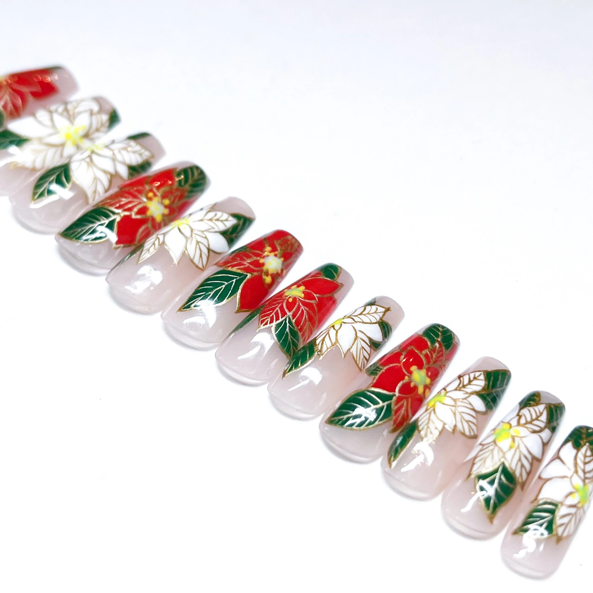 Poinsettia Apres Gel-x Press-ons (Coffin)