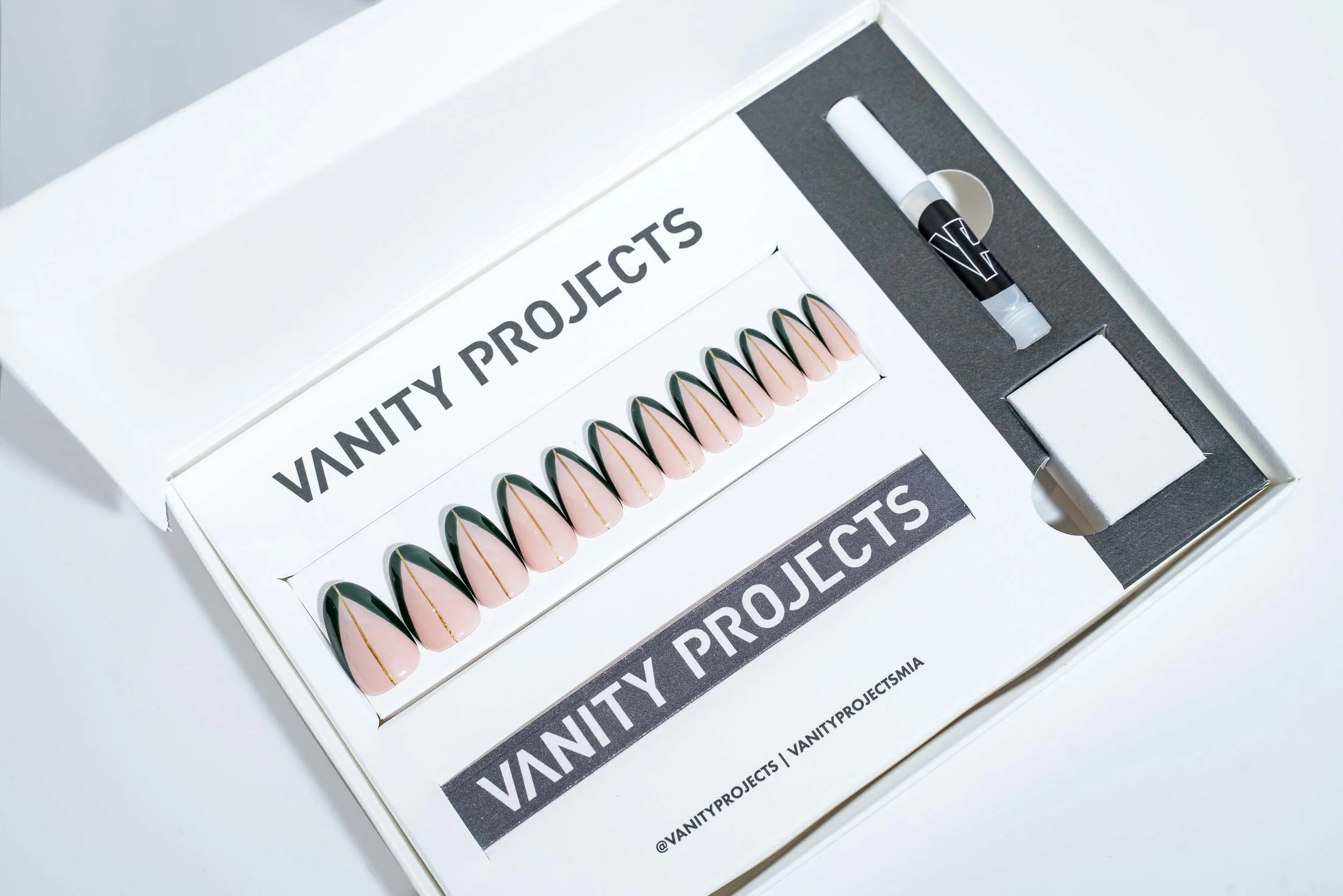 DF_20. SELECT_20.jpg