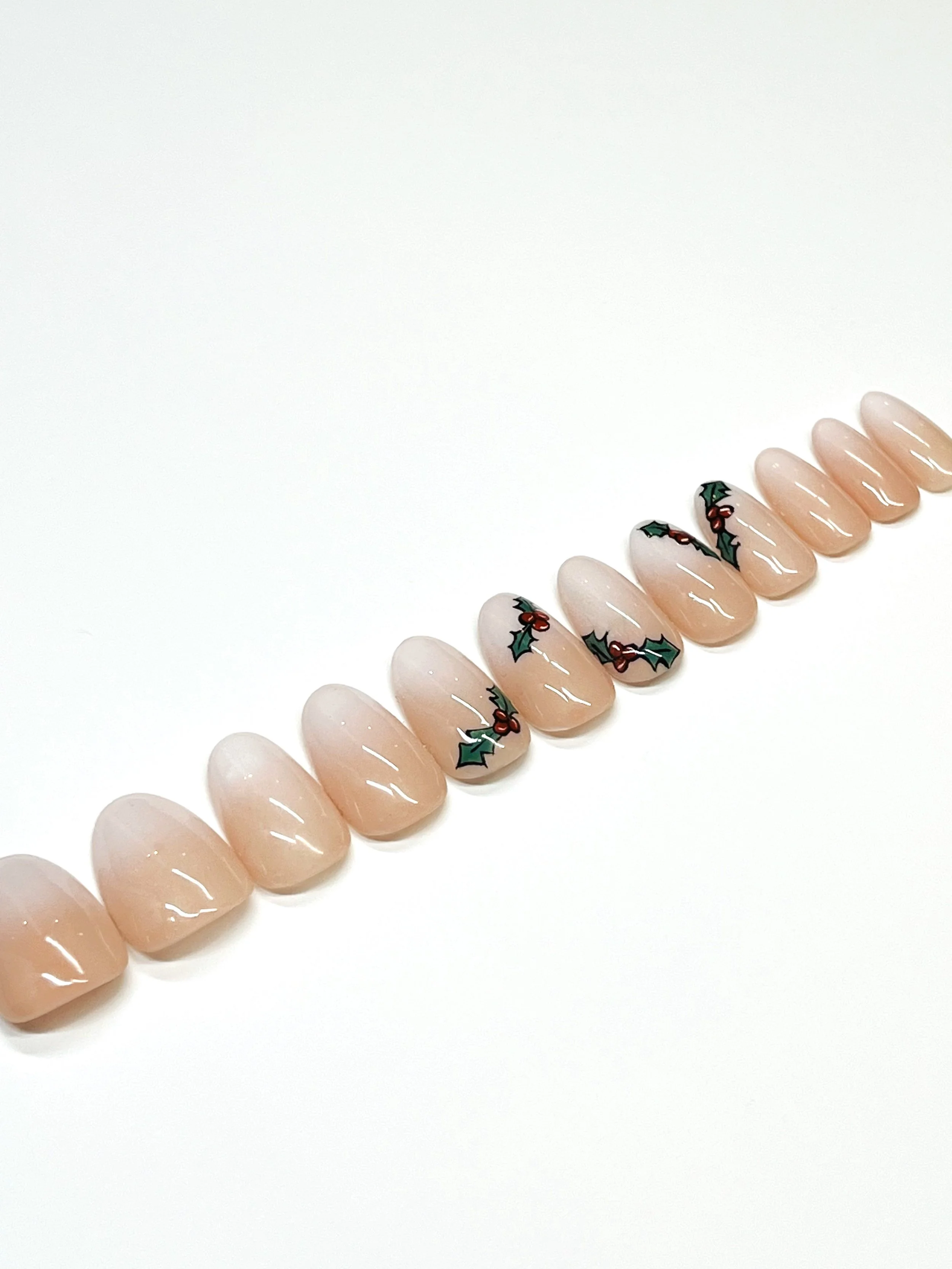 Ombré with Mistletoe Apres Gel-X Press Ons (Round Short)