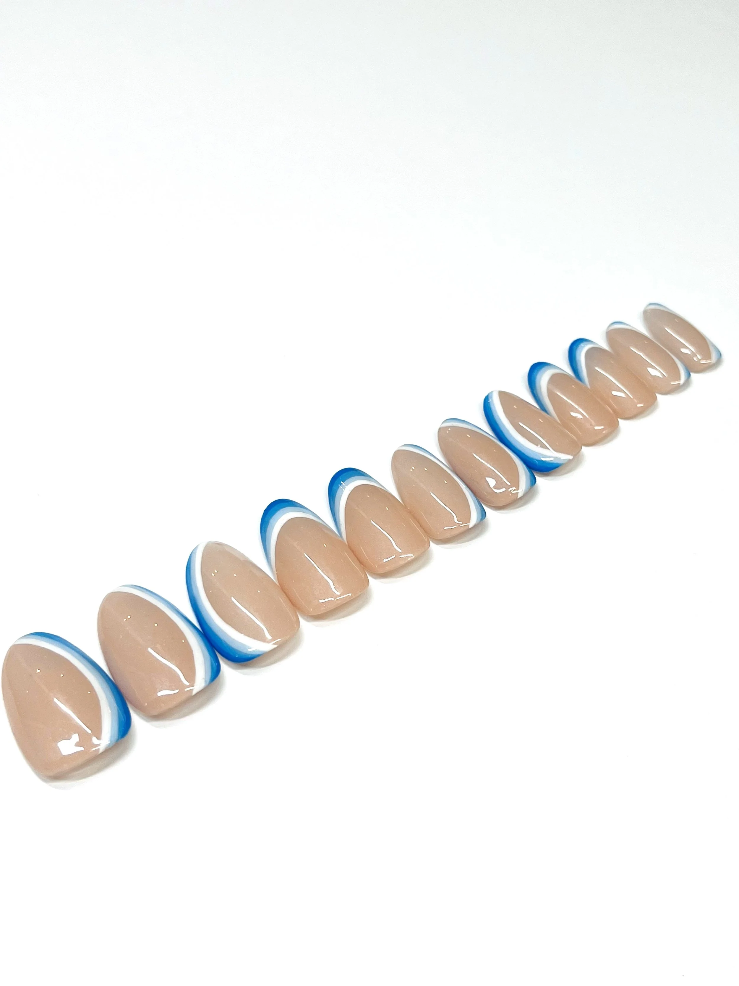 Blue Gradient Apres Gel-X Press Ons (Round Short)