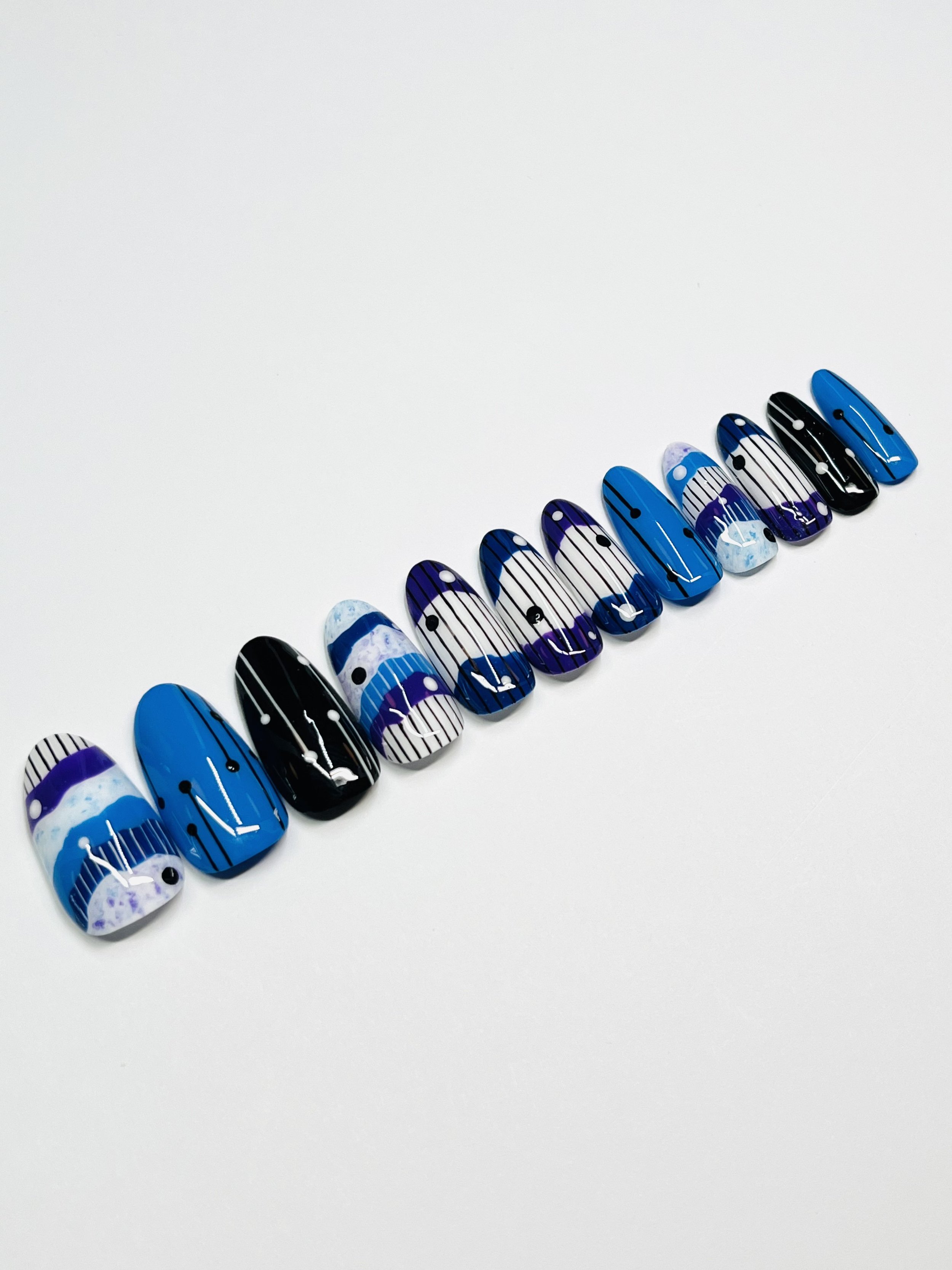 Flow and Form Apres Gel-X Press Ons (Round Medium)