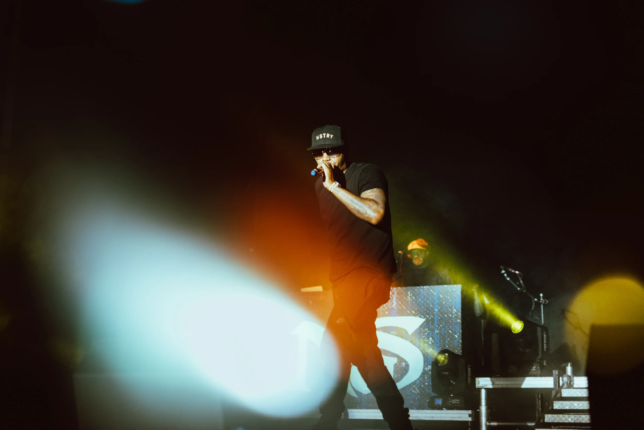 Nas