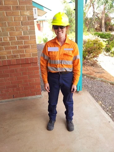 That fluoro orange really brings out the colour of my eyes!