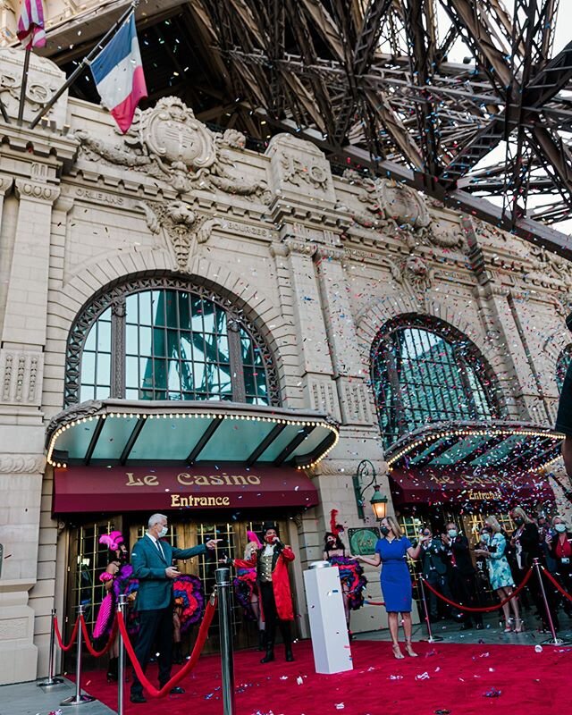 A celebration took place this morning to mark the reopening of casino floors at Paris Las Vegas Hotel &amp; Casino after three months of being closed
.
#LasVegas #LasVegasStrip #Vegas #OnlyVegas #Parris #ParisCasinoHotel #Casino #VegasStrip #EiffelTo