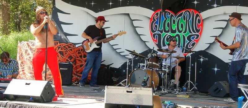 Jon Triechel & The Tricky Hicks