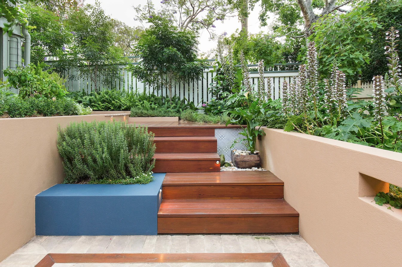 Courtyard-garden-1.jpg