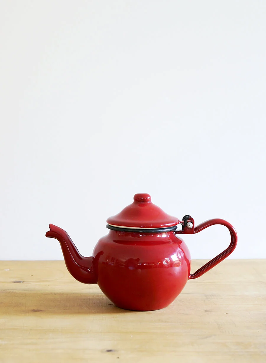 Red_Teapot_Small_1.jpg