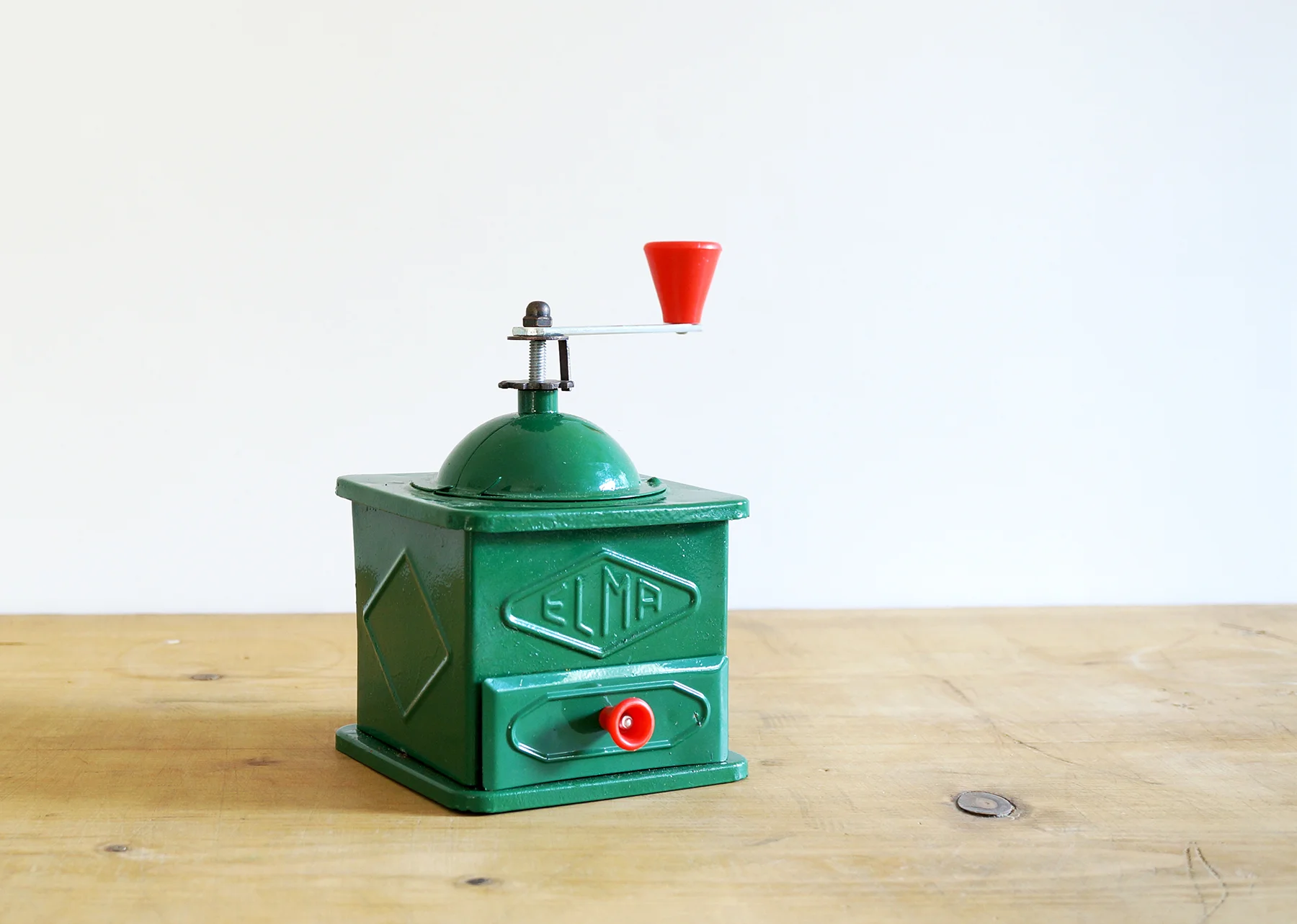 Coffee_Grinder_green_1.jpg