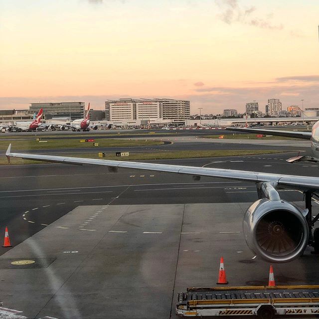 Wheels up Syd&gt;Mel #lunchmeetingsrock