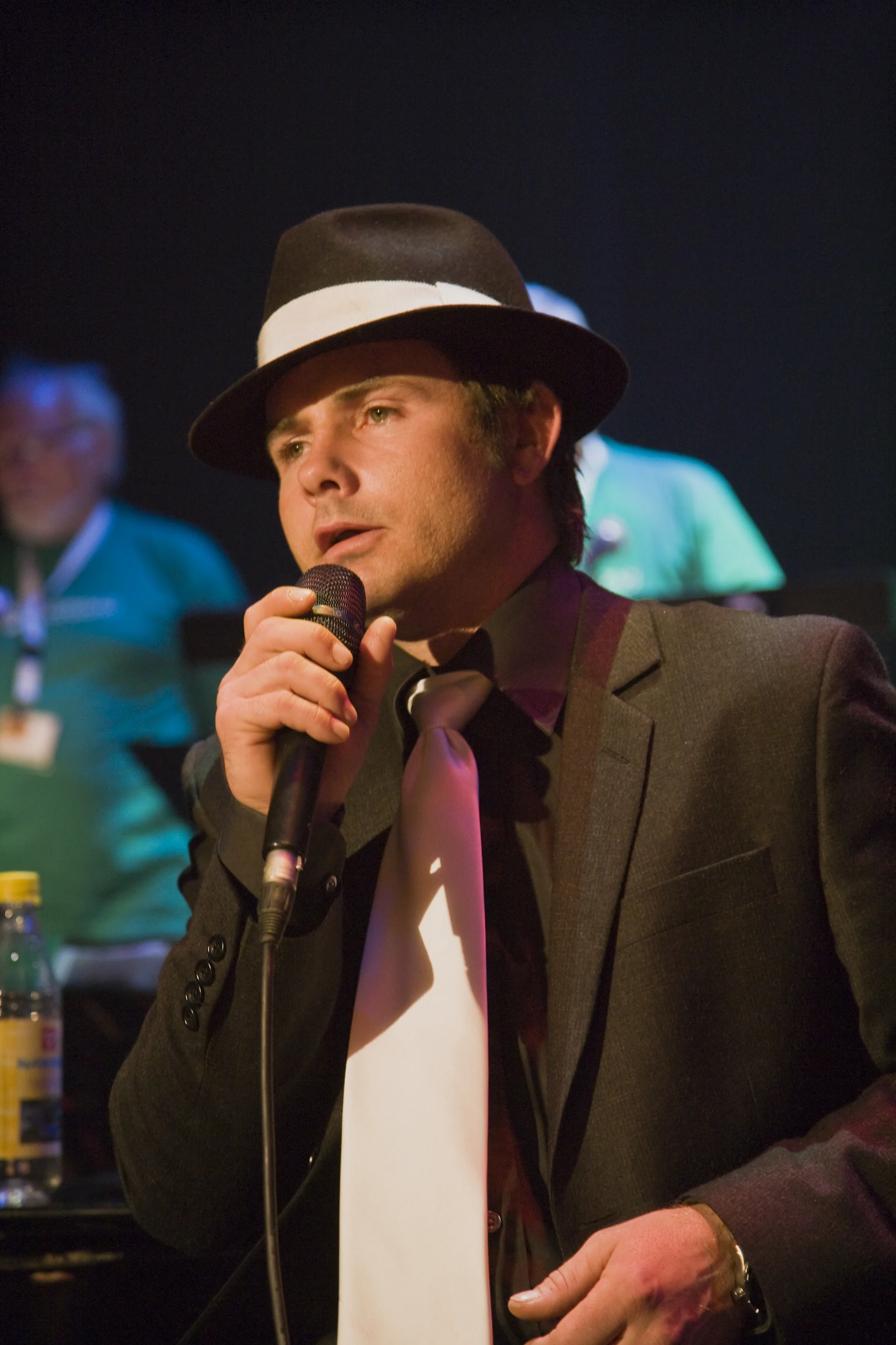 Jørn Grepperud foran Askim Storband på Romerike Storbandfestival 2010. Foto: Halvor Gudim