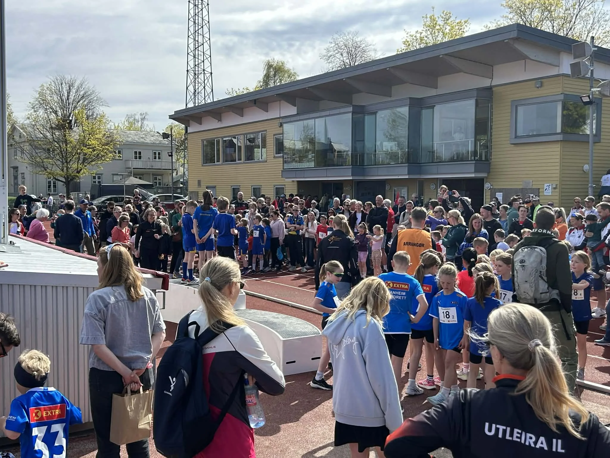 premieutdeling mini.JPG