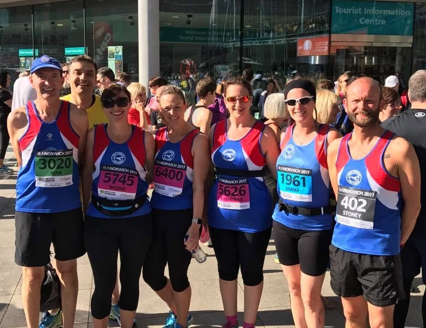 Ivan, Stuart, Nadine, Lisa, Katherine, Emma and Mark pre-race.