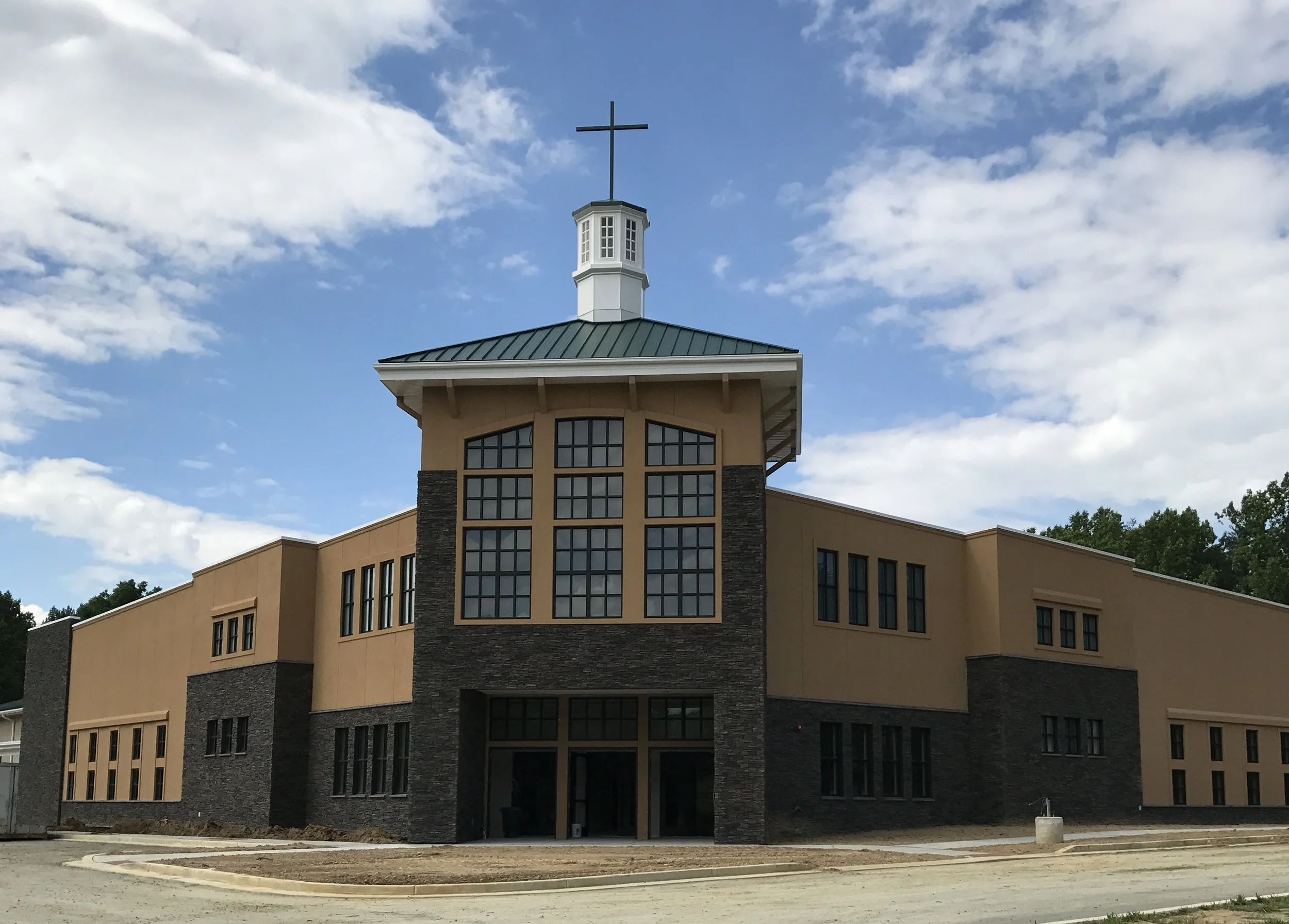 Reaching Hearts International Seventh-day Adventist Church, 6100 Brooklyn Bridge Road, Laurel, MD 20707