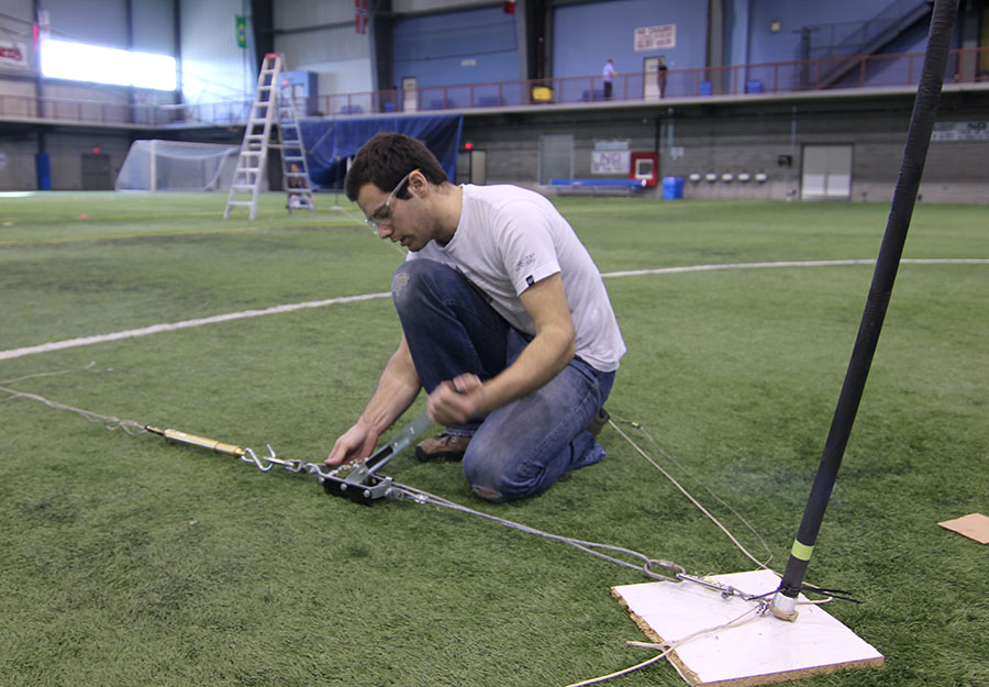 Cam applying a 70 lbs drive load (equivalent to 1200 W) with a winch.