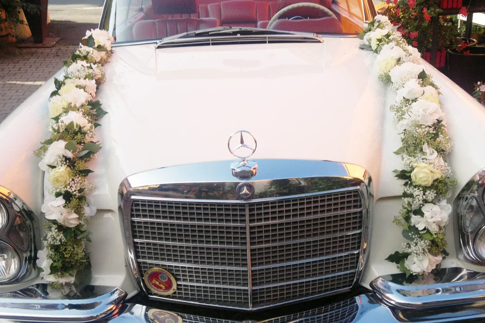 Auto_03_BLUMENWERKSTATT.jpg