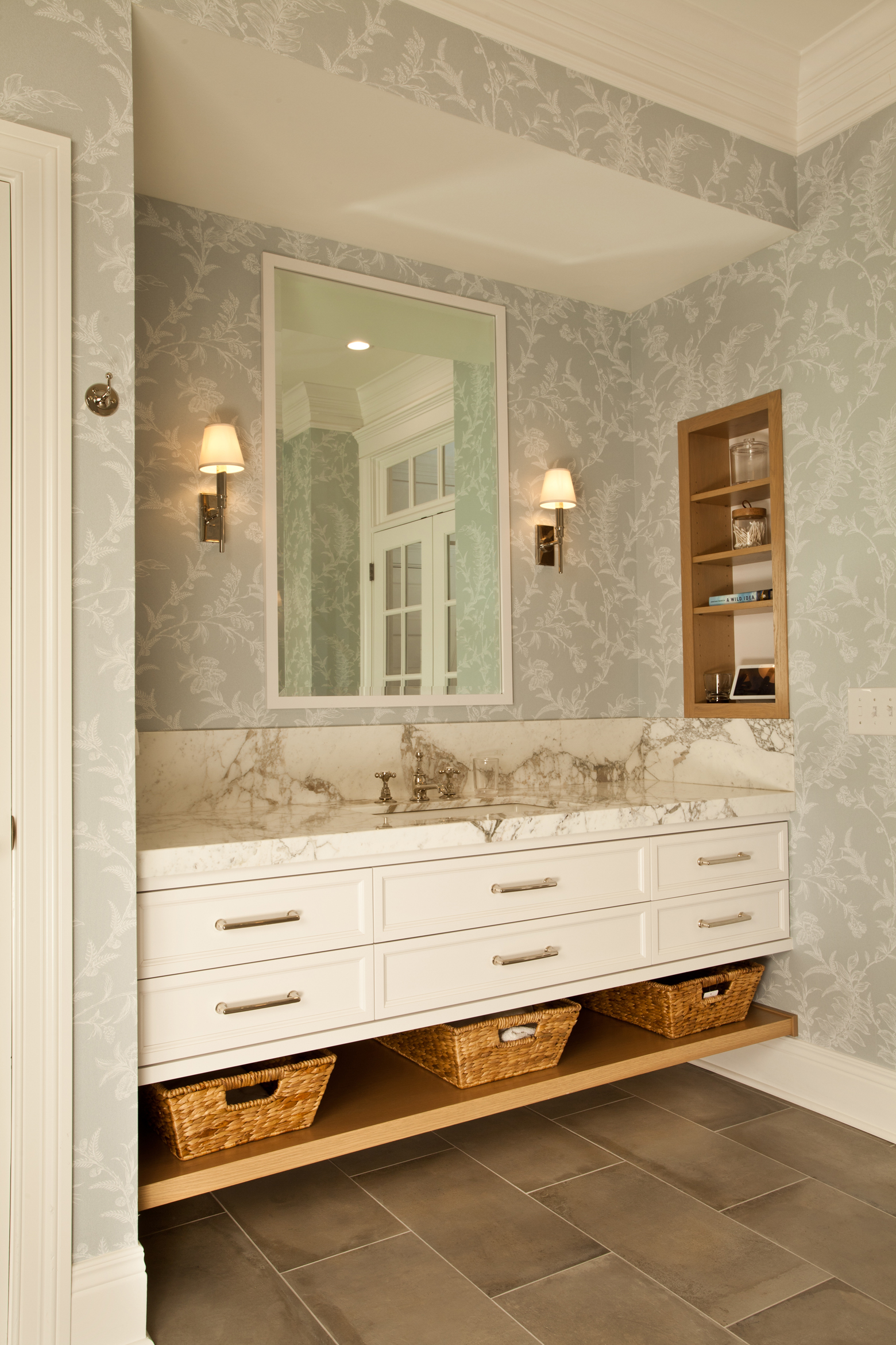 gallery-bathroom-11m7j057av.png