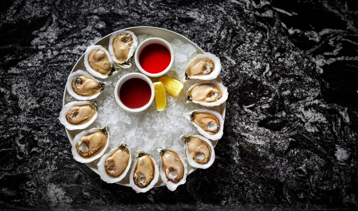 Did you know we locally source a majority of all our food? We strive to get the freshest ingredients for you!⁠
-⁠
-⁠
-⁠
⁠
#phillyseafood #seafood #rawbar #phillyfood #phillyfoodnearme #phillybar #phillyhappyhour #happyhour #bar #cocktails #phillyrest