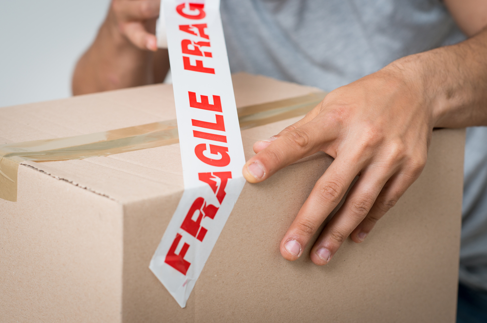 Packing-Fragile-Items.jpg
