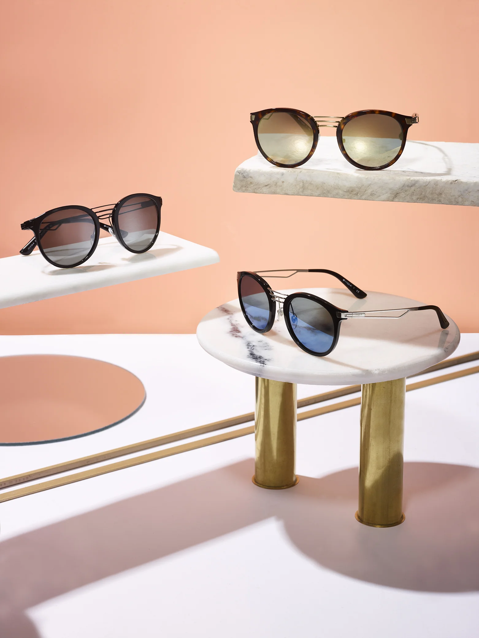 flat2016_NOV_7_VOGUE_EYEWEAR_REFINERY29_ShanaNovak_COMP3.jpg