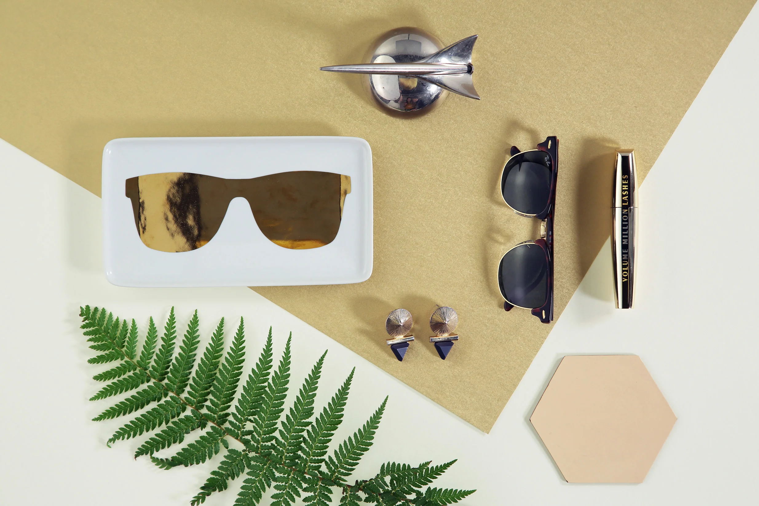 Sunglass Hut