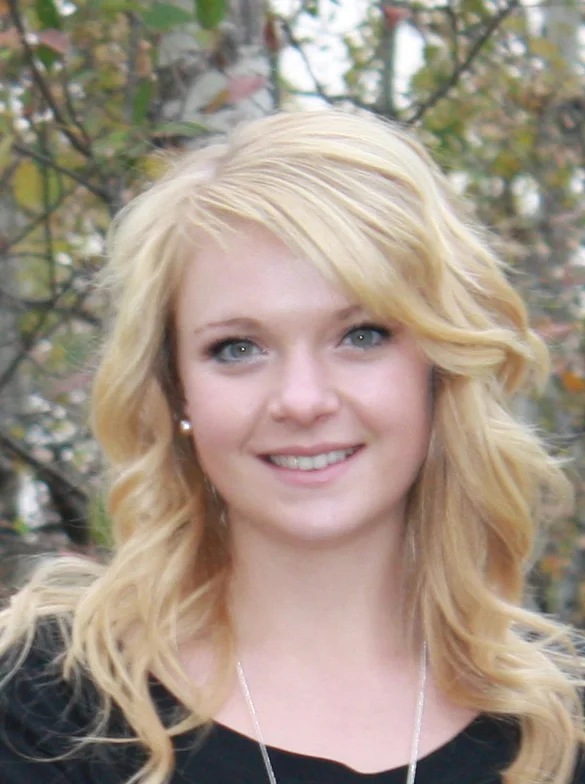 Category B: $2,500.00 Under Graduate Award Recipients