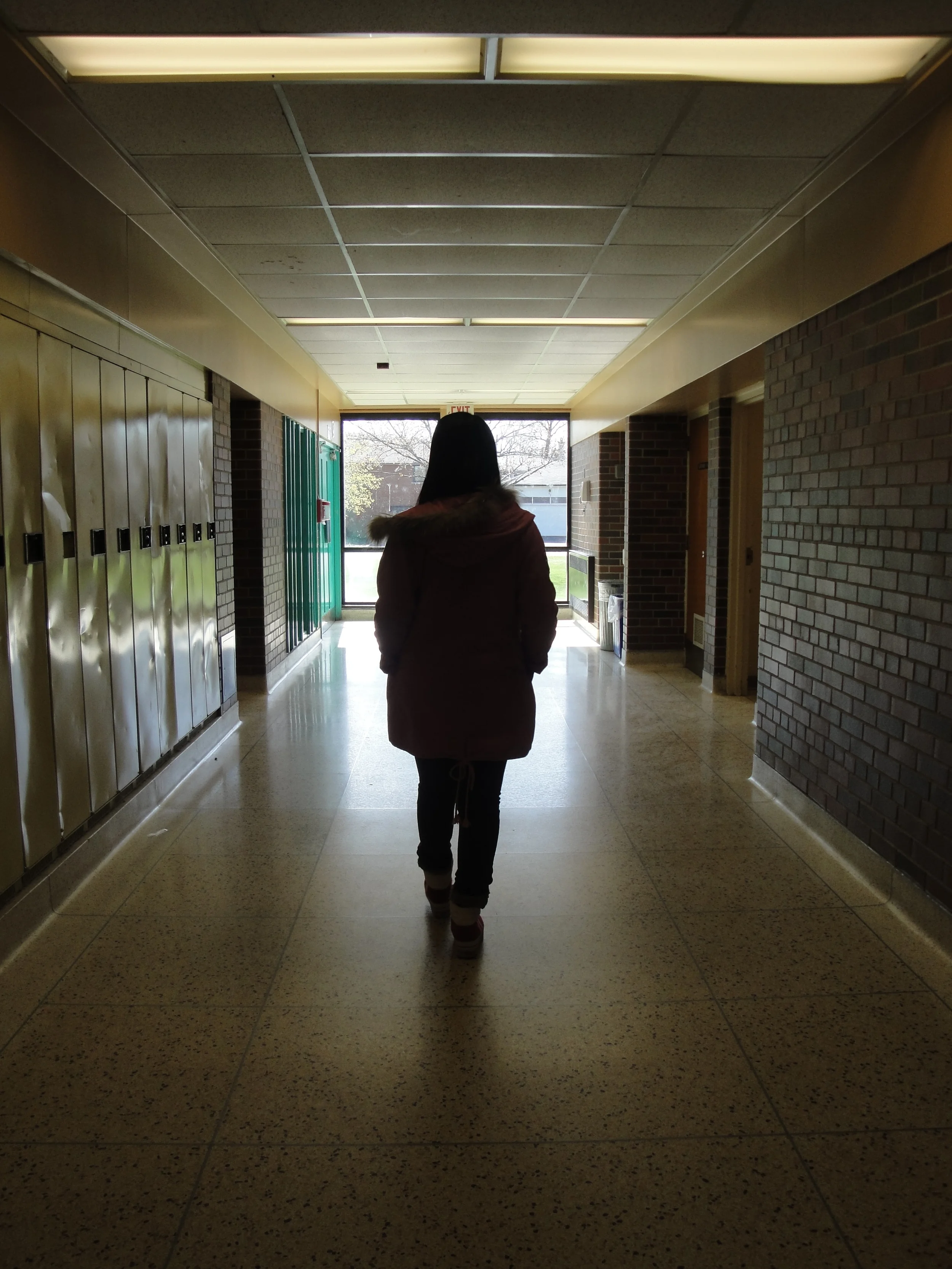 Report finds that applied stream students are more likely to drop out of school.