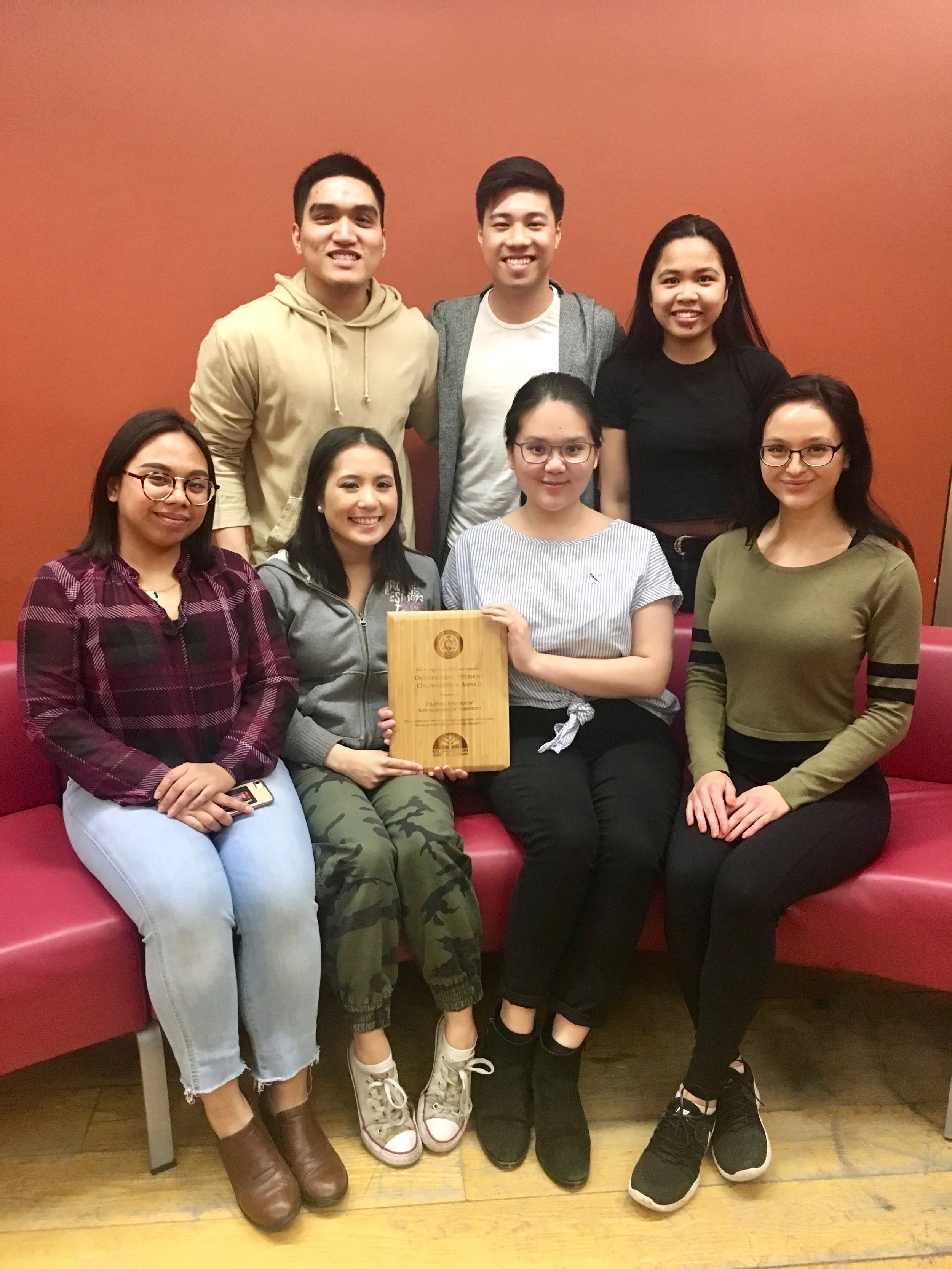 FSAT executives with their award. From left, seated: Glyn Narca, Gillian Duterte, Katherine Faith Tan, Jennifer Thompson. L-R, standing: John Patrick Carlos, Justin Ortiz, Hilary Naluz. Photo by J. Austria.