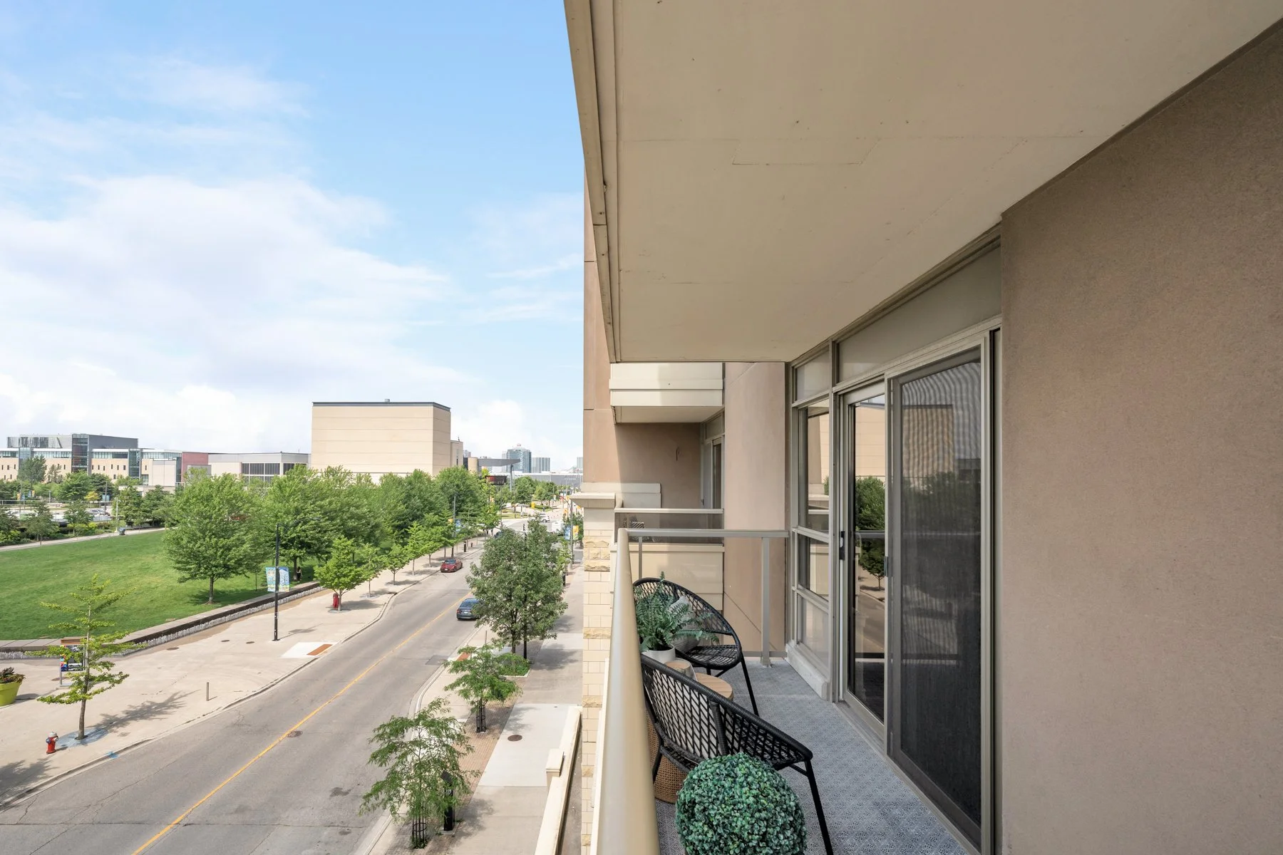 350 Princess Royal #405, Mississauga-41.jpg