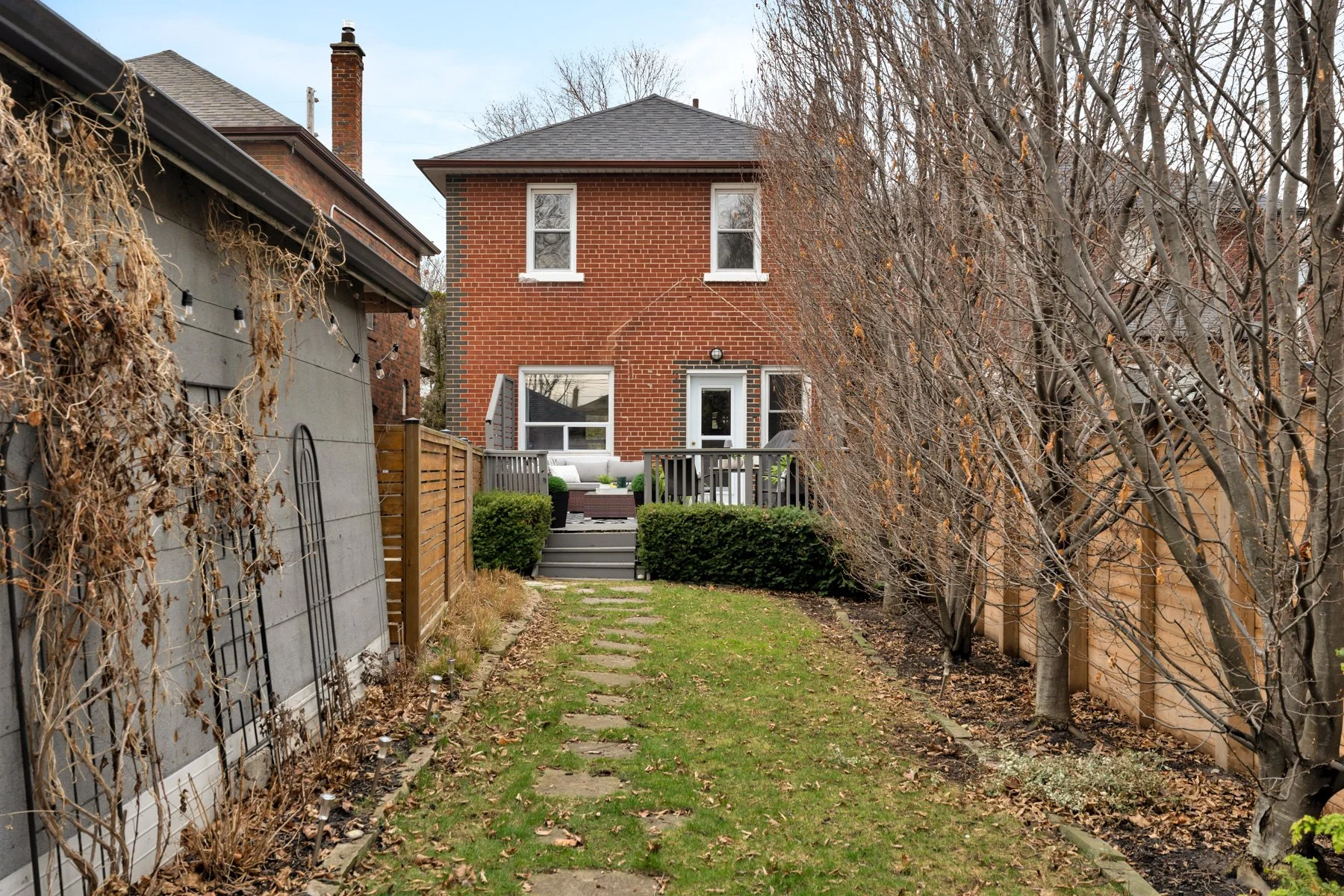 14 Third St. Etobicoke-45.jpg