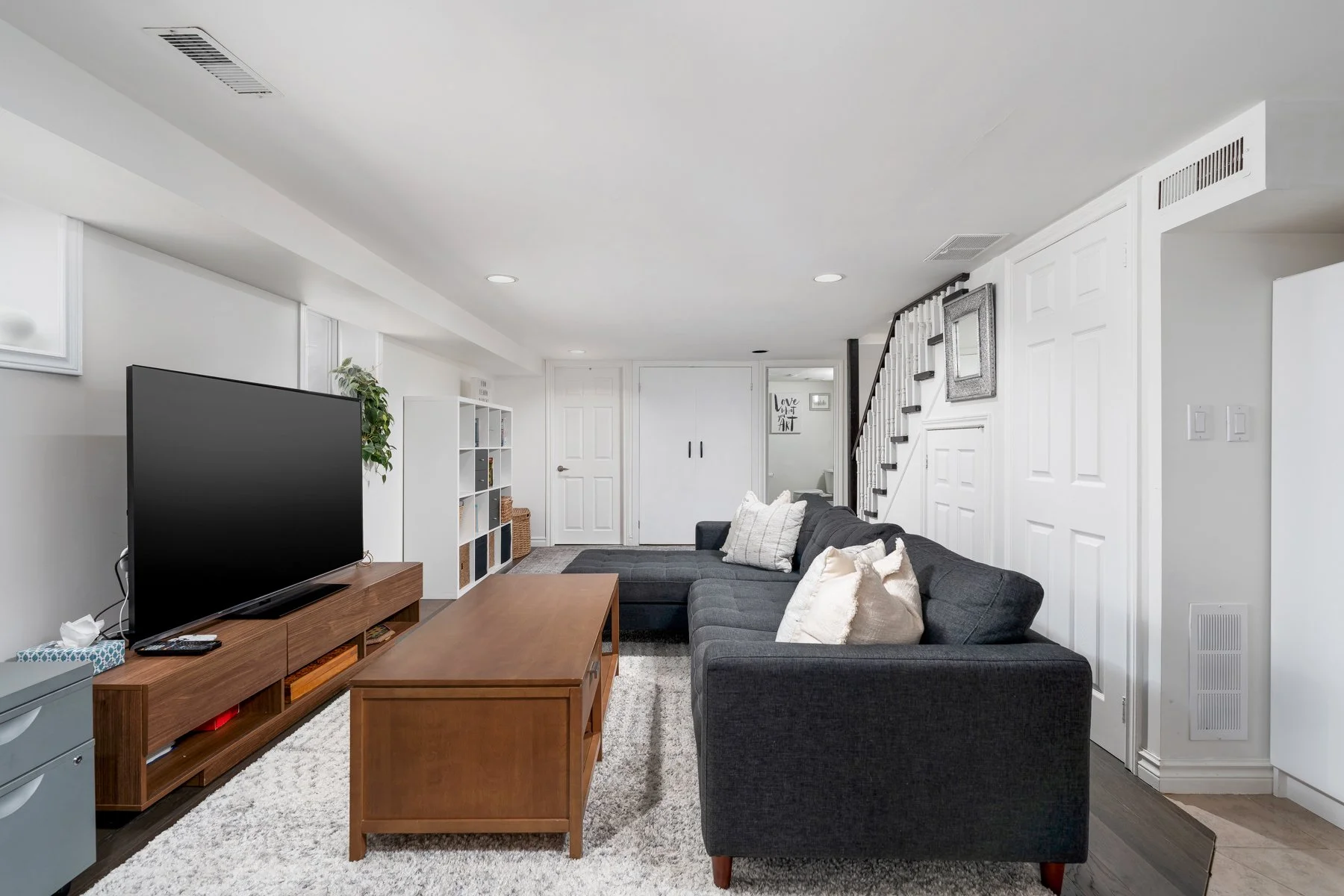 52 Fifth St. Etobicoke-44.jpg