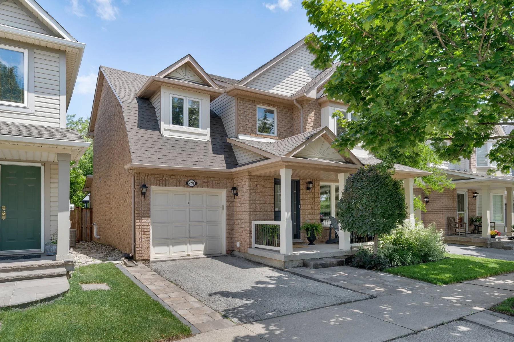 2279 Pathfinder Dr. Burlington-1.jpg