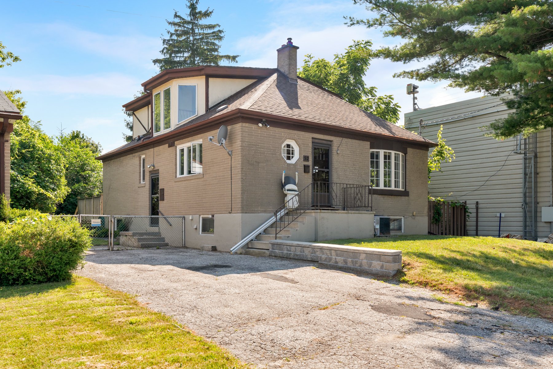 52 Briarwood Ave. Mississauga-1.jpg