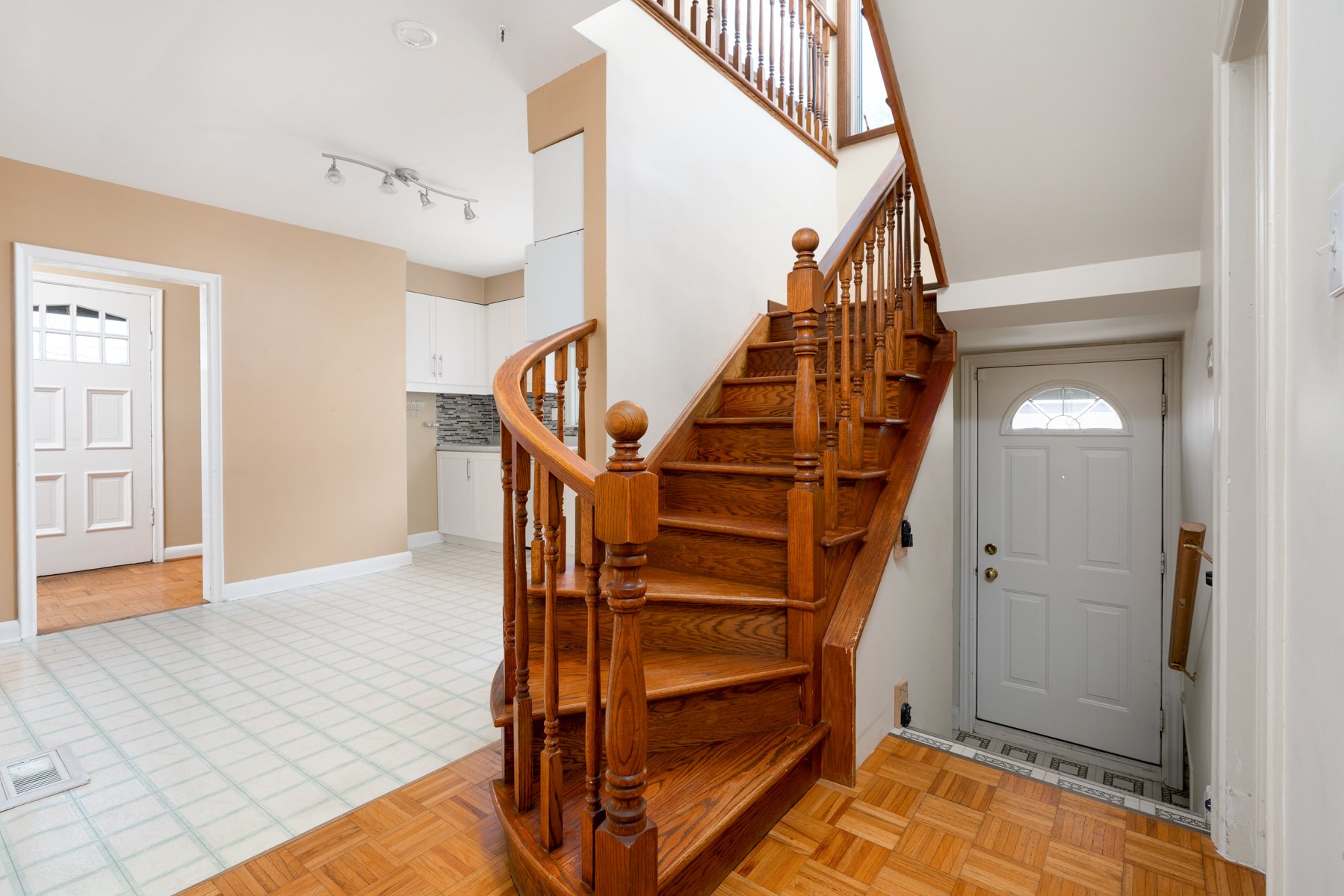52 Briarwood Ave. Mississauga-23.jpg