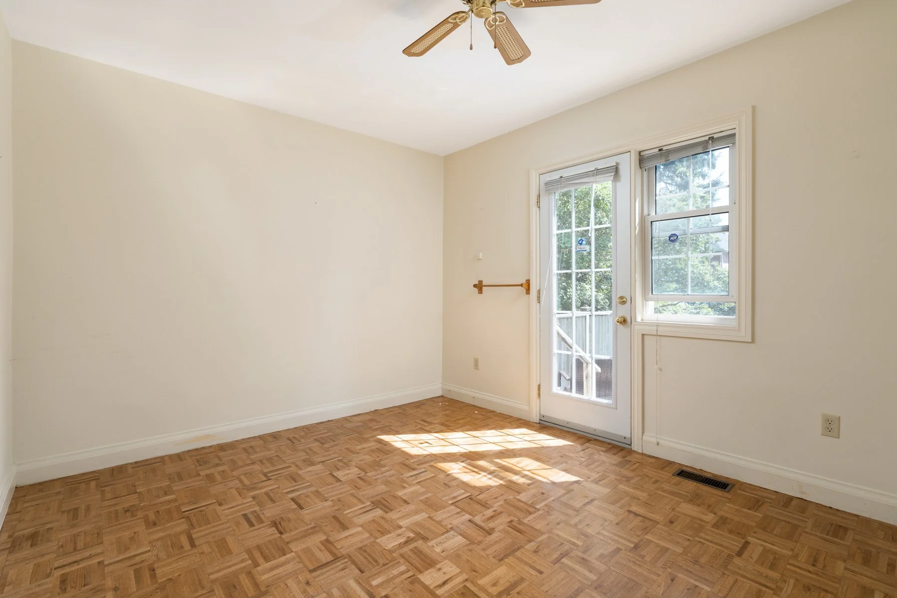 52 Briarwood Ave. Mississauga-27.jpg